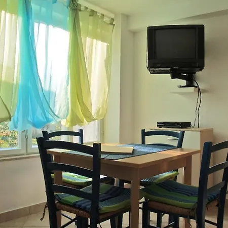 Apaprtments House Olea Near The Pensjonat Umag