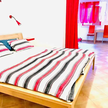 Pensjonat Apaprtments House Olea Near The Umag