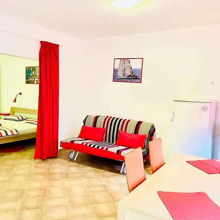 Apaprtments House Olea Near The Umag