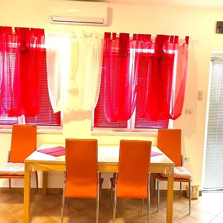 Apaprtments House Olea Near The