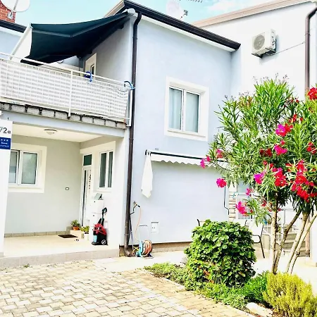 Гостевой дом Apaprtments House Olea Near The Умаг