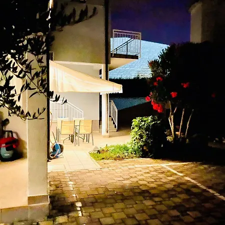 Гостевой дом Apaprtments House Olea Near The *
